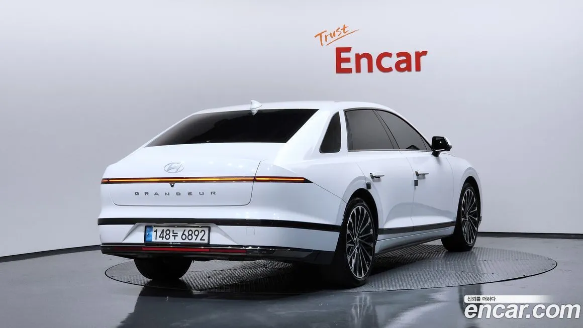 Hyundai Grandeur 2023 из KR, фото 2