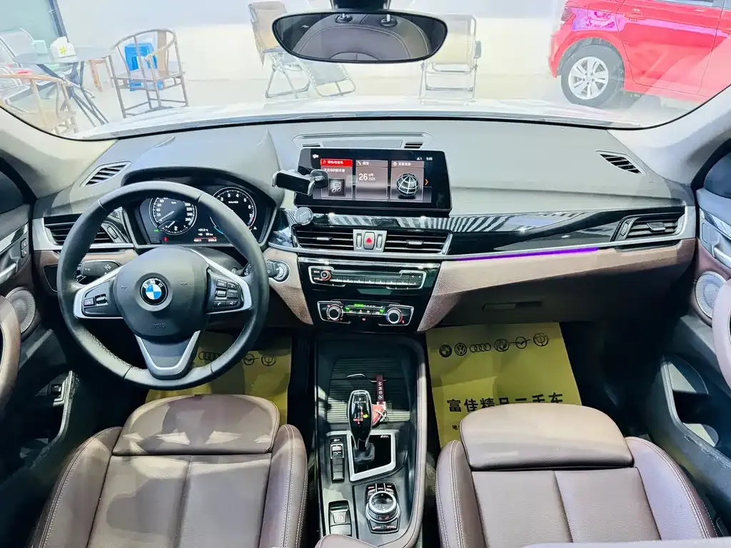 BMW X1 — фото 10