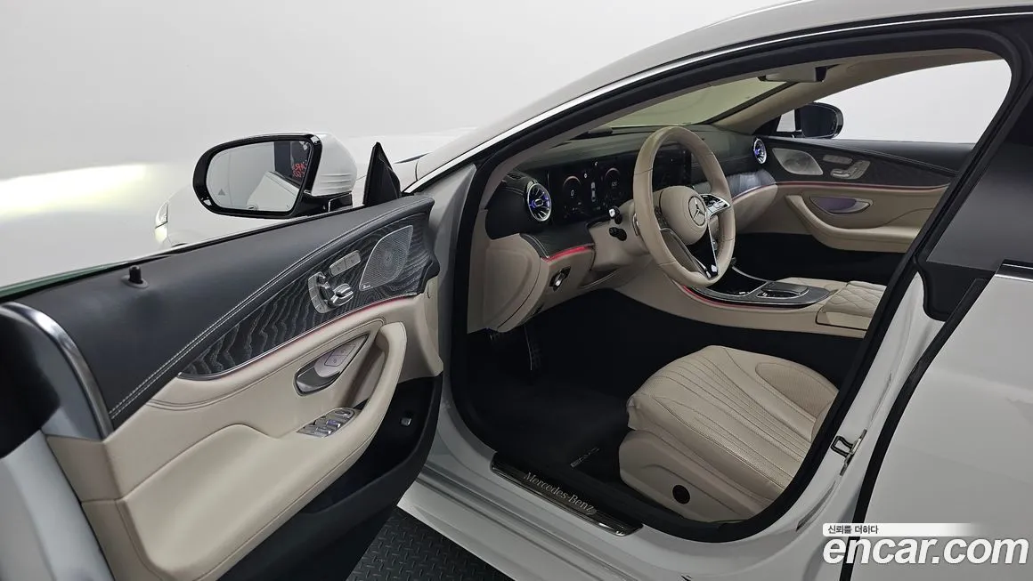 Mercedes-Benz CLS-Class — фото 10