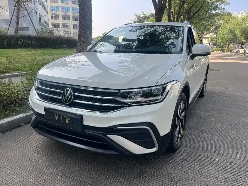 Volkswagen Tiguan L 2022 из CN, фото 1