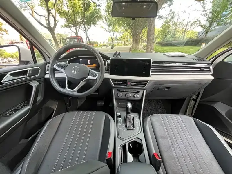 Volkswagen Tiguan L 2022 из CN, фото 4