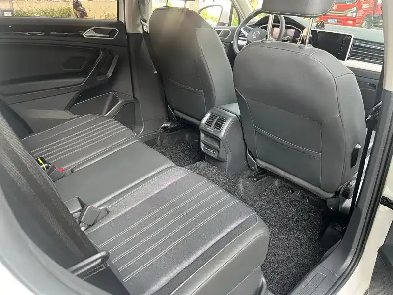 Volkswagen Tiguan L 2022 из CN, фото 6