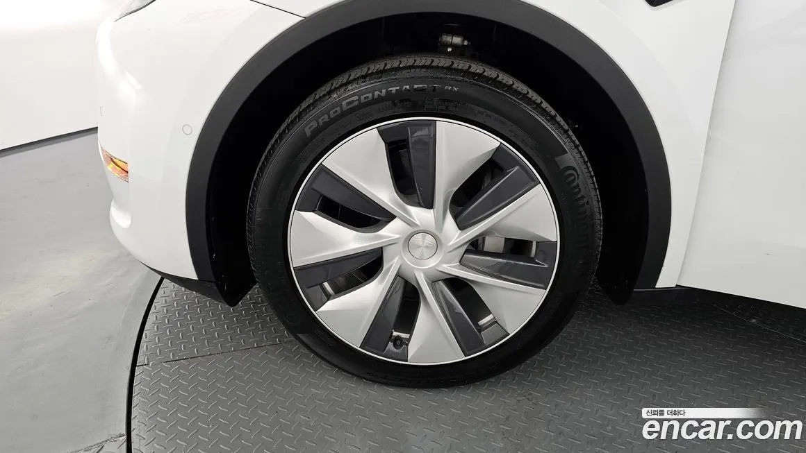 Tesla Model Y 2022 из KR, фото 5