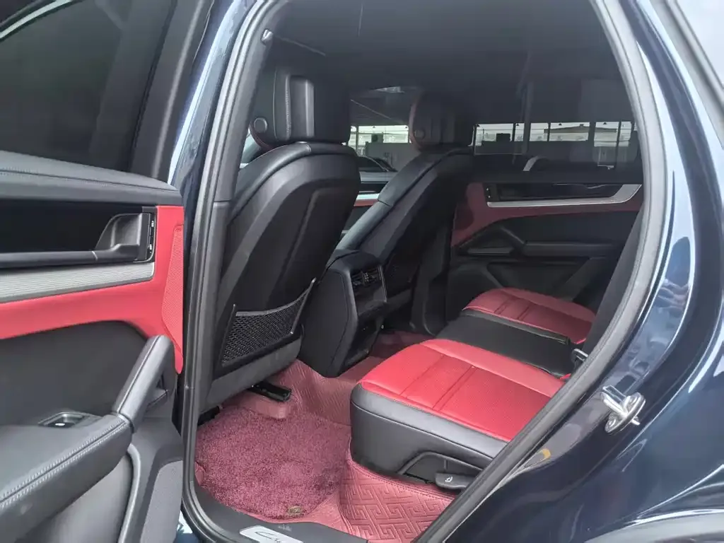 Porsche Cayenne 2024 из CN, фото 6