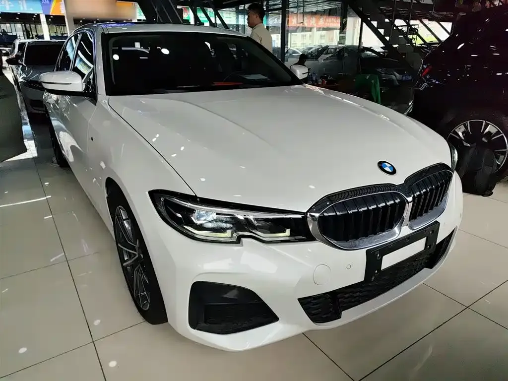 BMW 3 Series 2022 из CN, фото 4