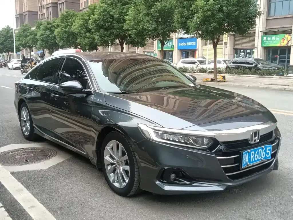 Honda Accord — фото 3