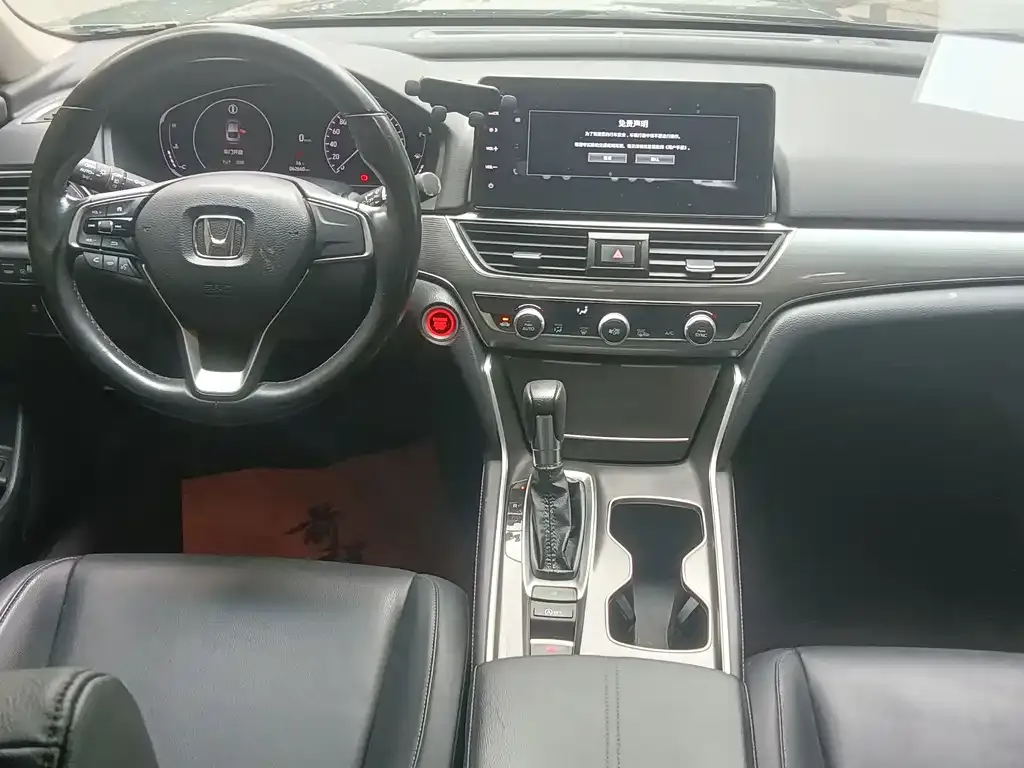 Honda Accord — фото 8