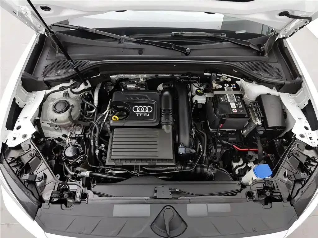 Audi Q2L 2021 из CN, фото 6