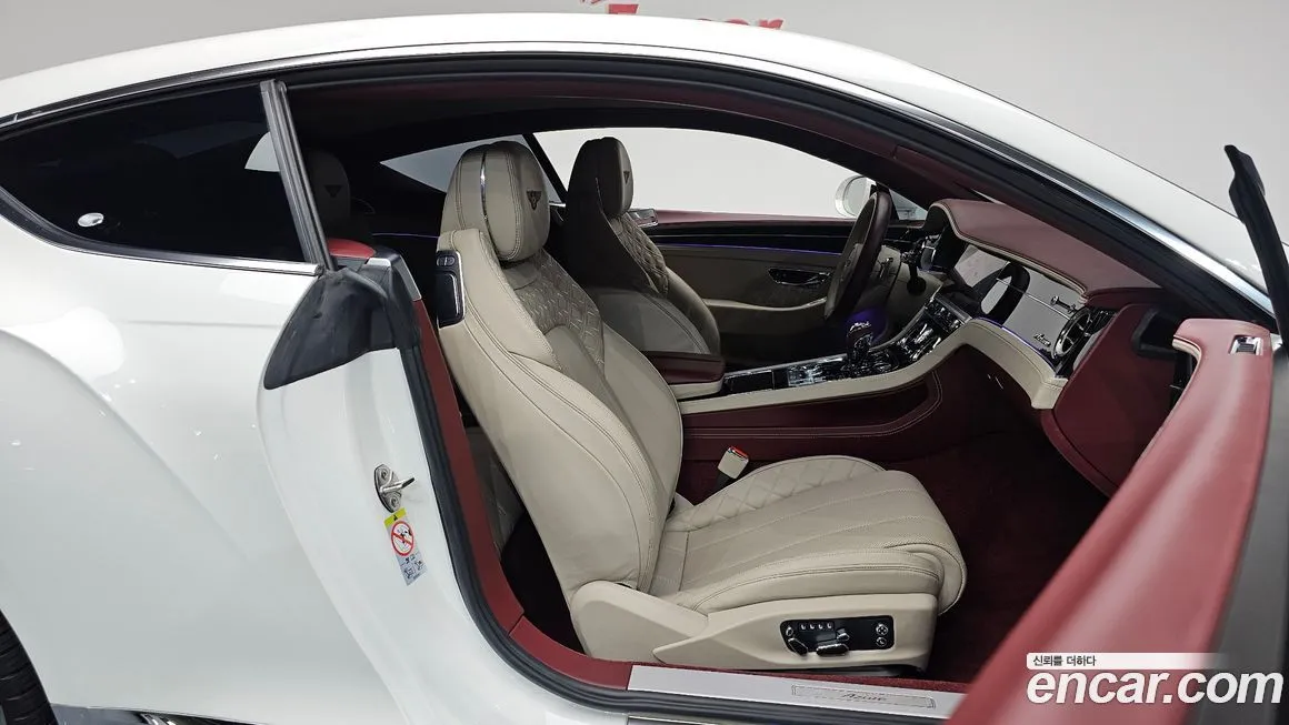 Bentley Continental 2023 из KR, фото 10