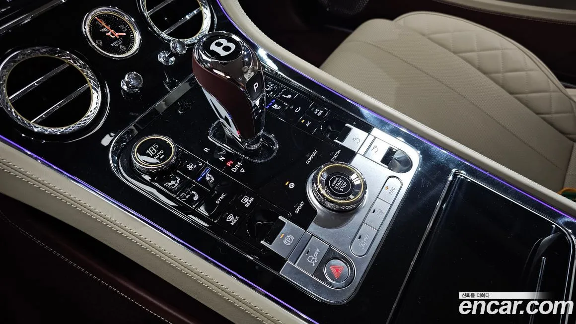 Bentley Continental 2023 из KR, фото 9