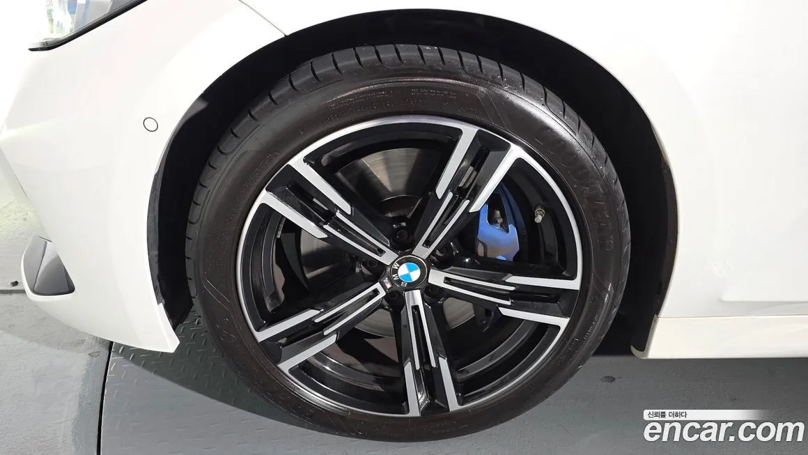 BMW 3-Series 2024 из KR, фото 5