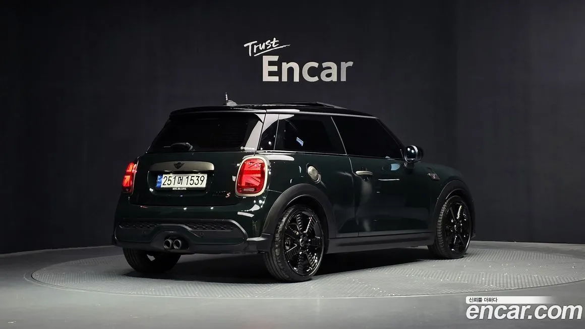Mini Cooper 2023 из KR, фото 2
