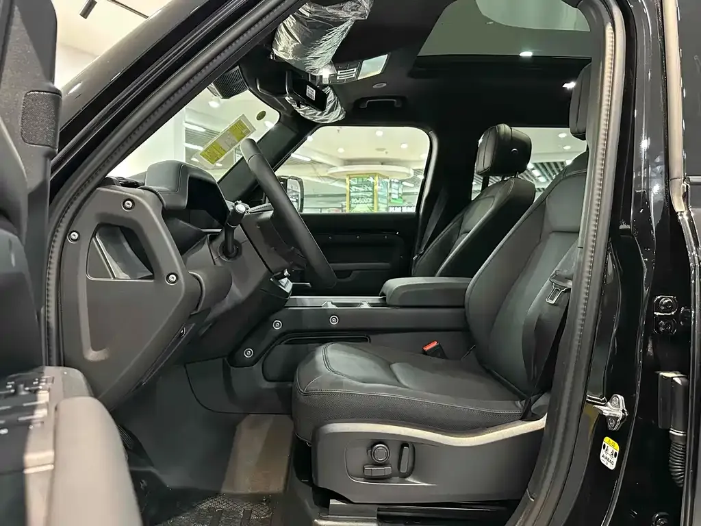 Land Rover Defender 2025 из CN, фото 8