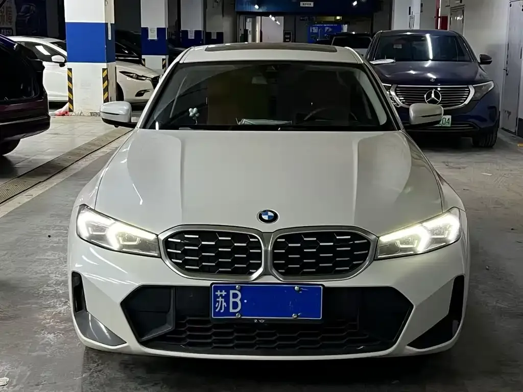 BMW 3 Series 2023 из CN, фото 2