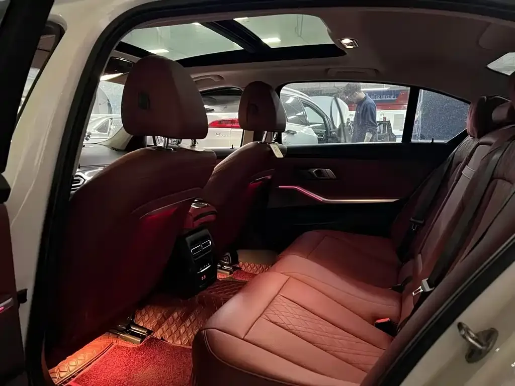 BMW 3 Series 2023 из CN, фото 5