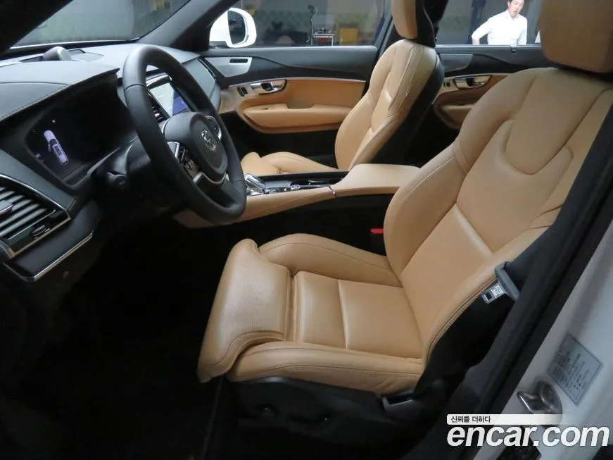 Volvo XC90 2025 из KR, фото 10
