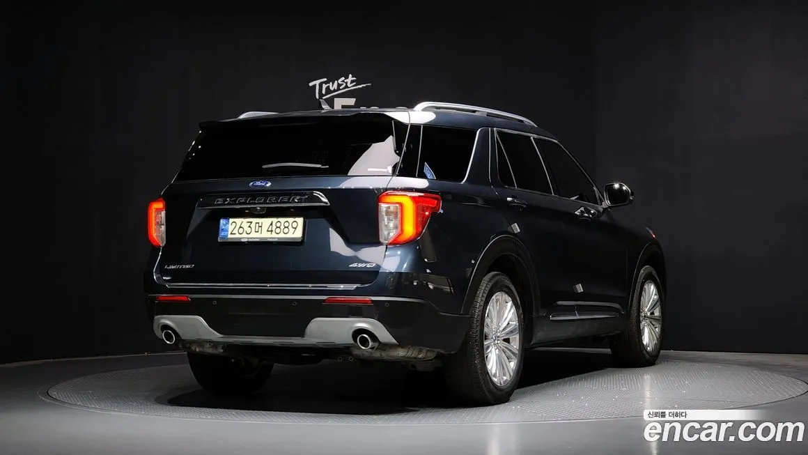 Ford Explorer 2023 из KR, фото 2