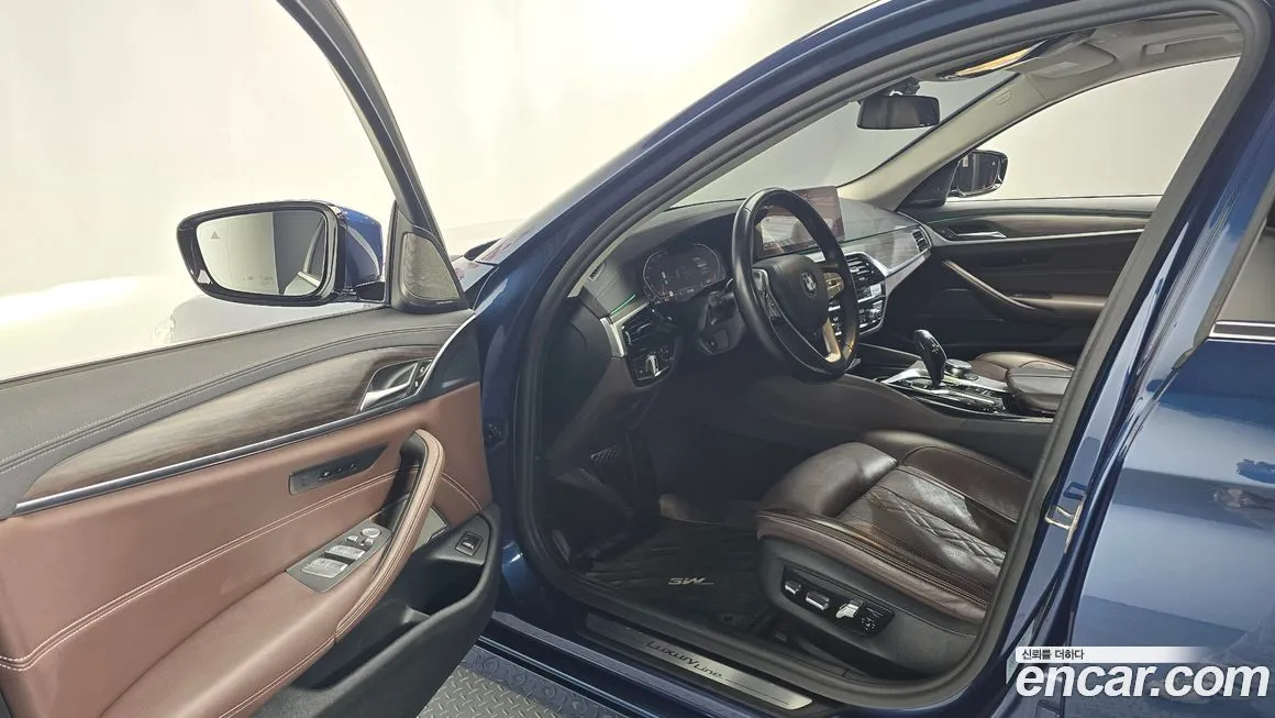 BMW 5-Series 2021 из KR, фото 10