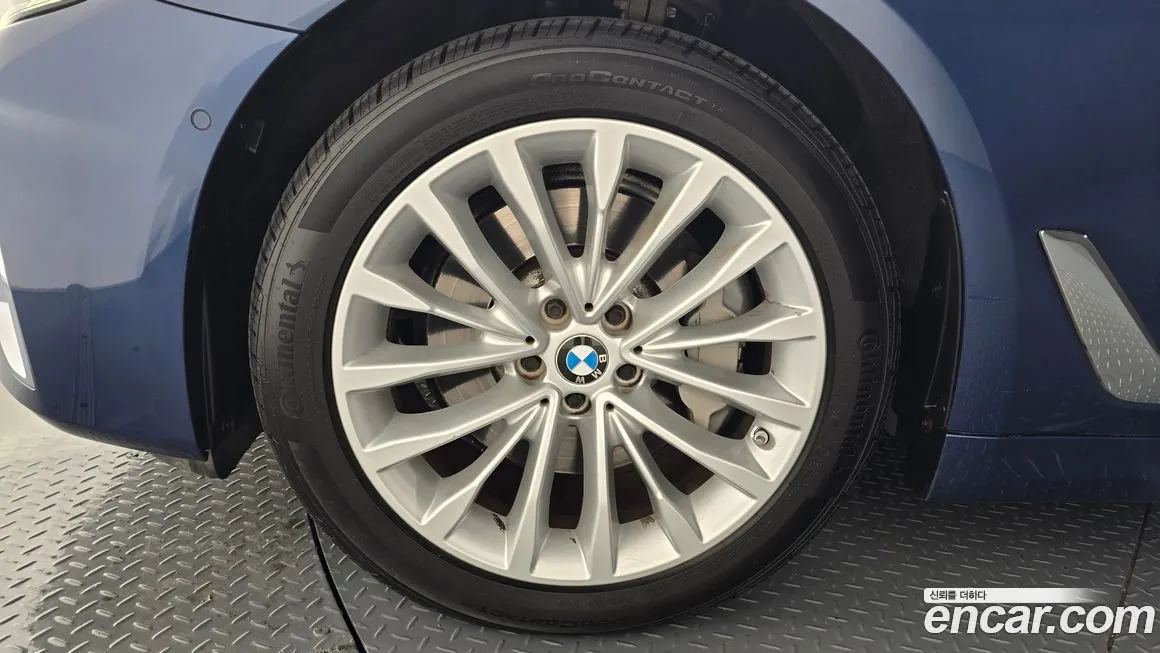 BMW 5-Series 2021 из KR, фото 5