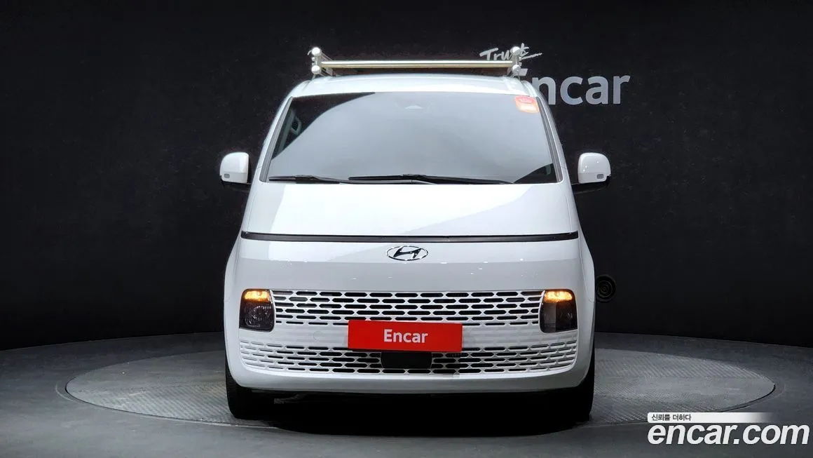 Hyundai Staria 2023 из KR, фото 3