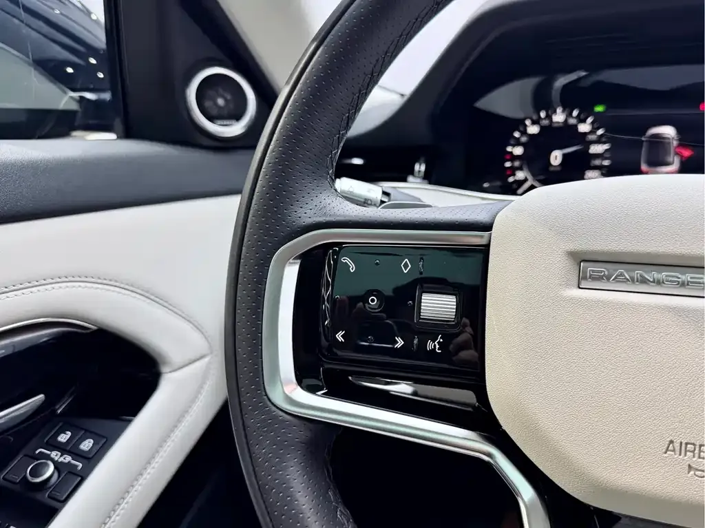 Land Rover Evoque — фото 3