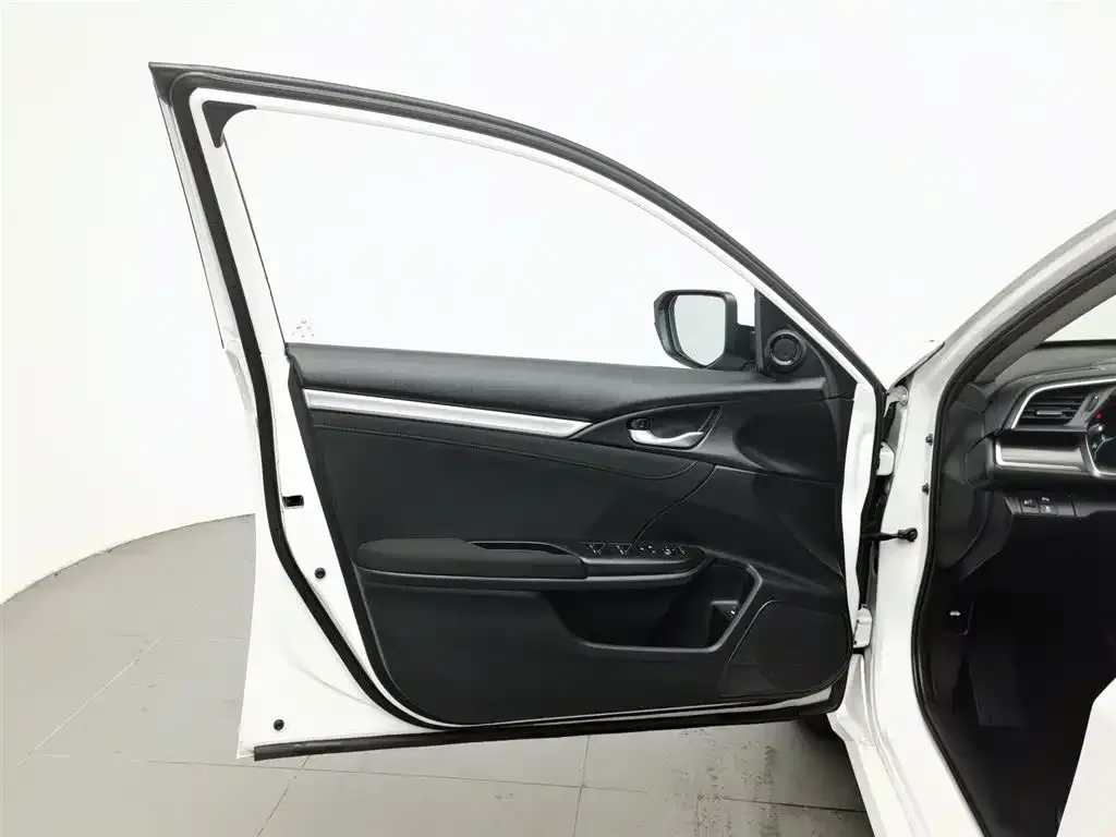 Honda Civic 2021 из CN, фото 8