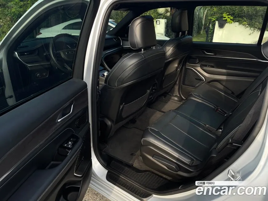 Jeep Cherokee — фото 10