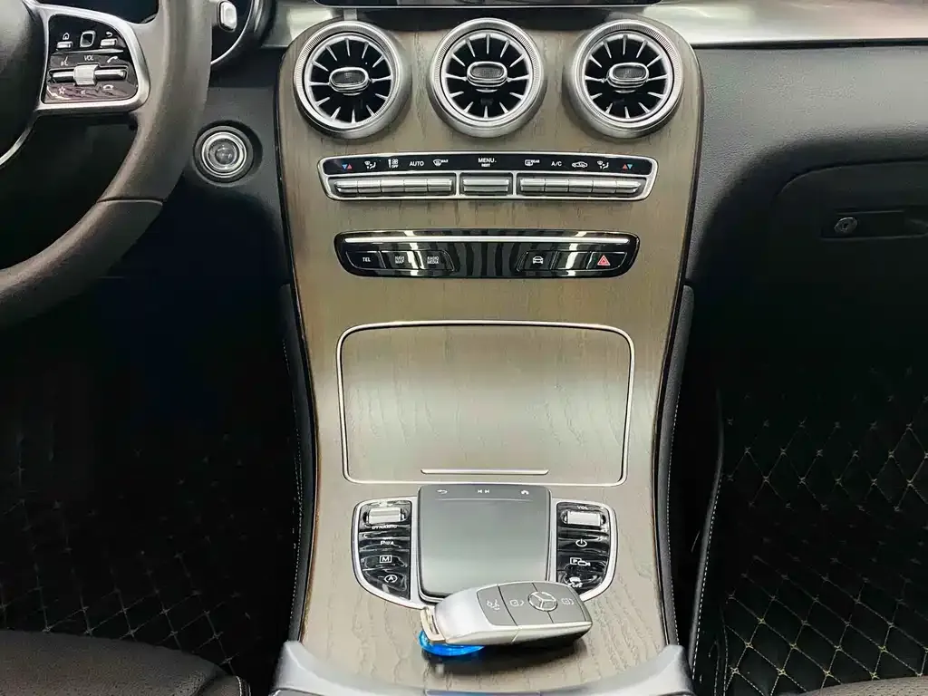 Mercedes-Benz GLC 2022 из CN, фото 10