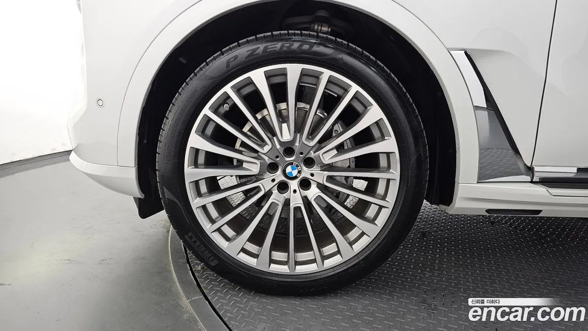 BMW X7 2024 из KR, фото 5