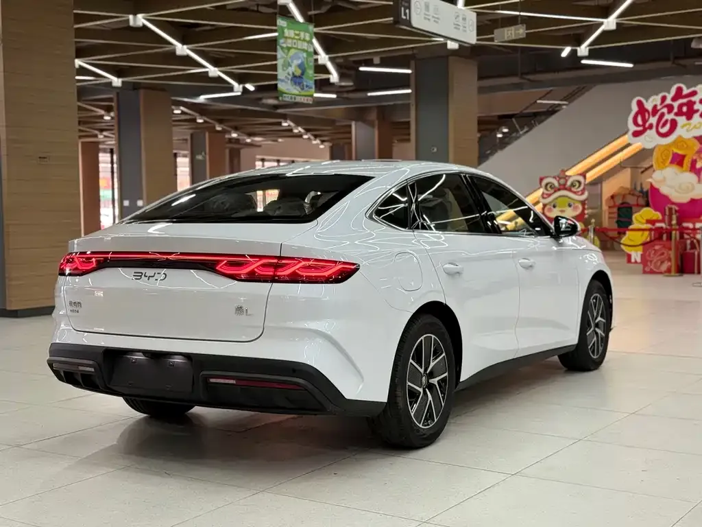 BYD Qin L 2025 из CN, фото 5