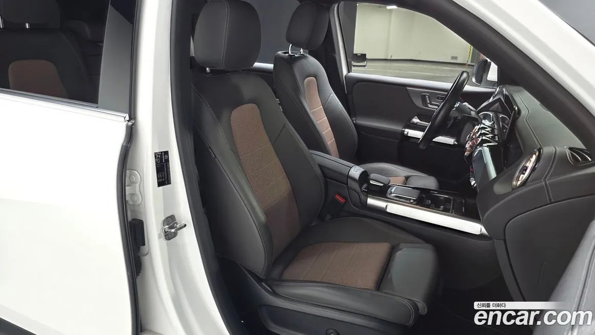 Mercedes-Benz EQB 2023 из KR, фото 10