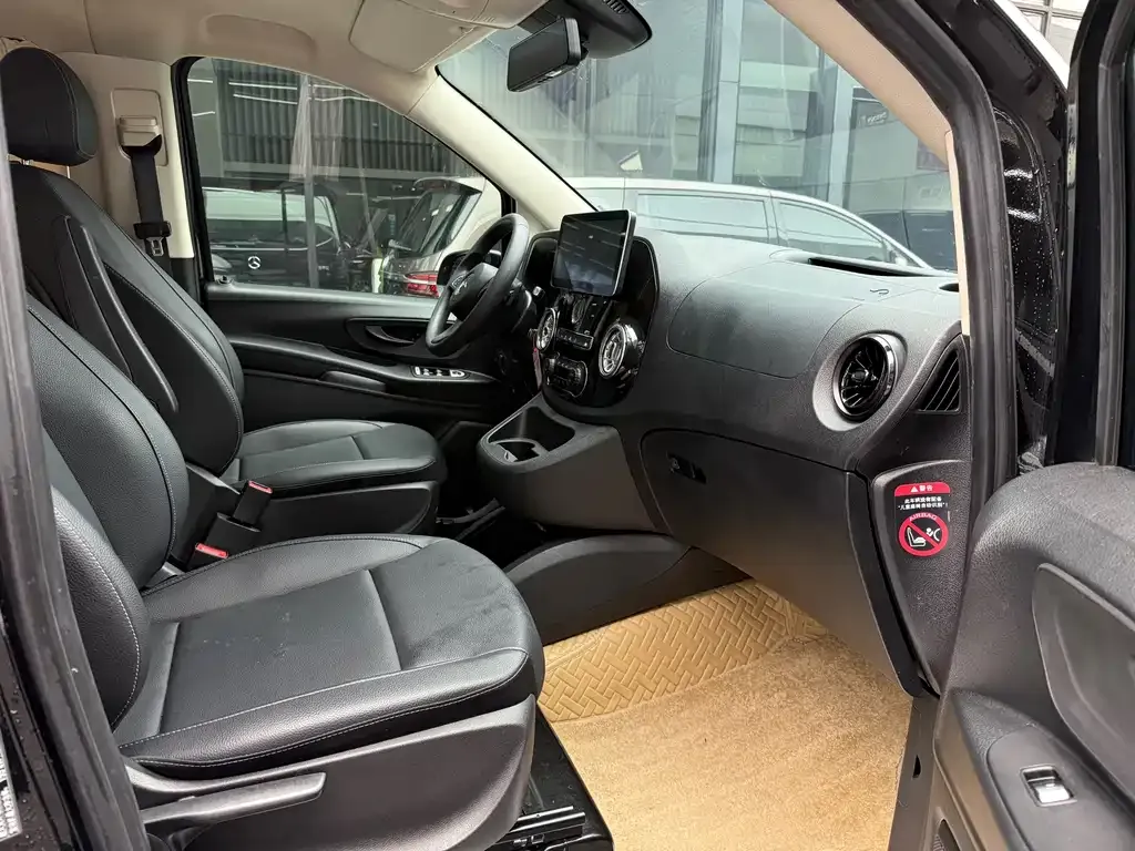 Mercedes-Benz Vito 2024 из CN, фото 8