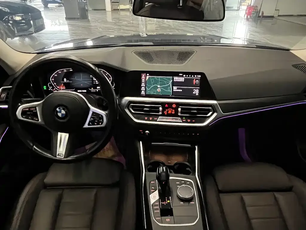 BMW 3 Series 2021 из CN, фото 10
