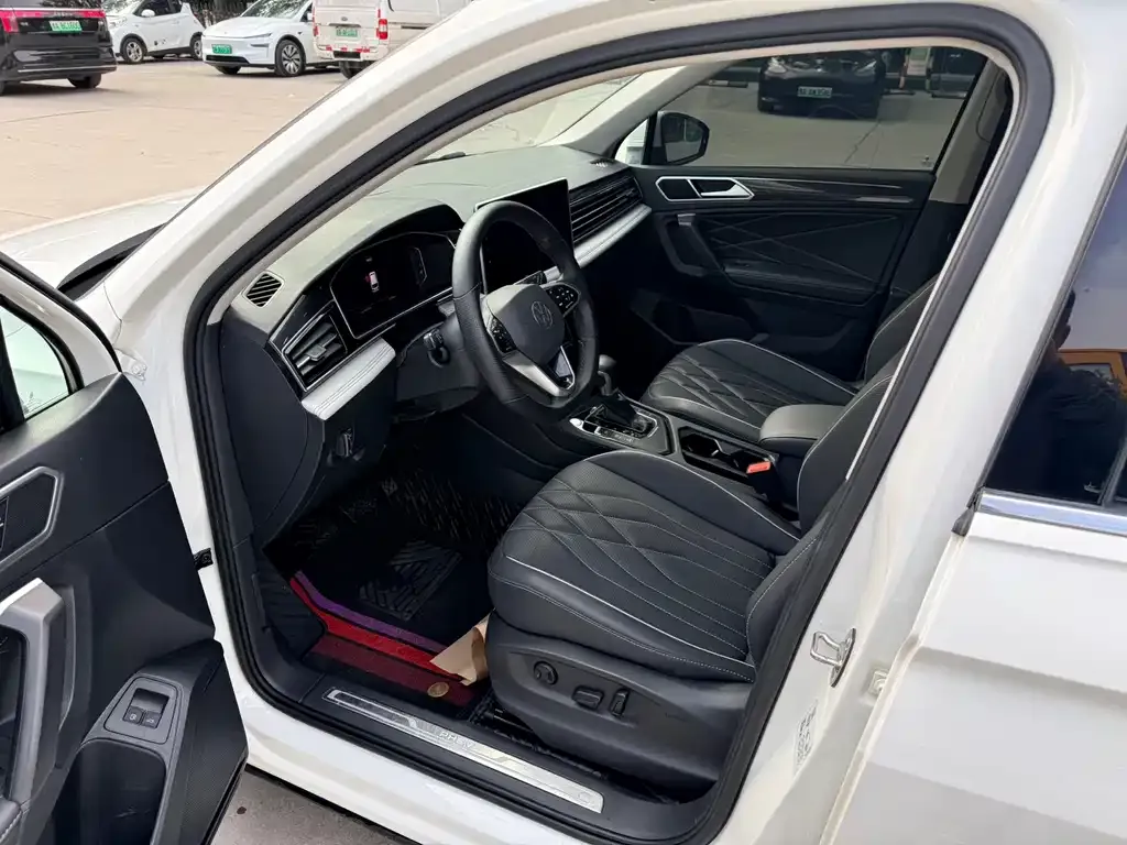 Volkswagen Tiguan L New Energy 2022 из CN, фото 7