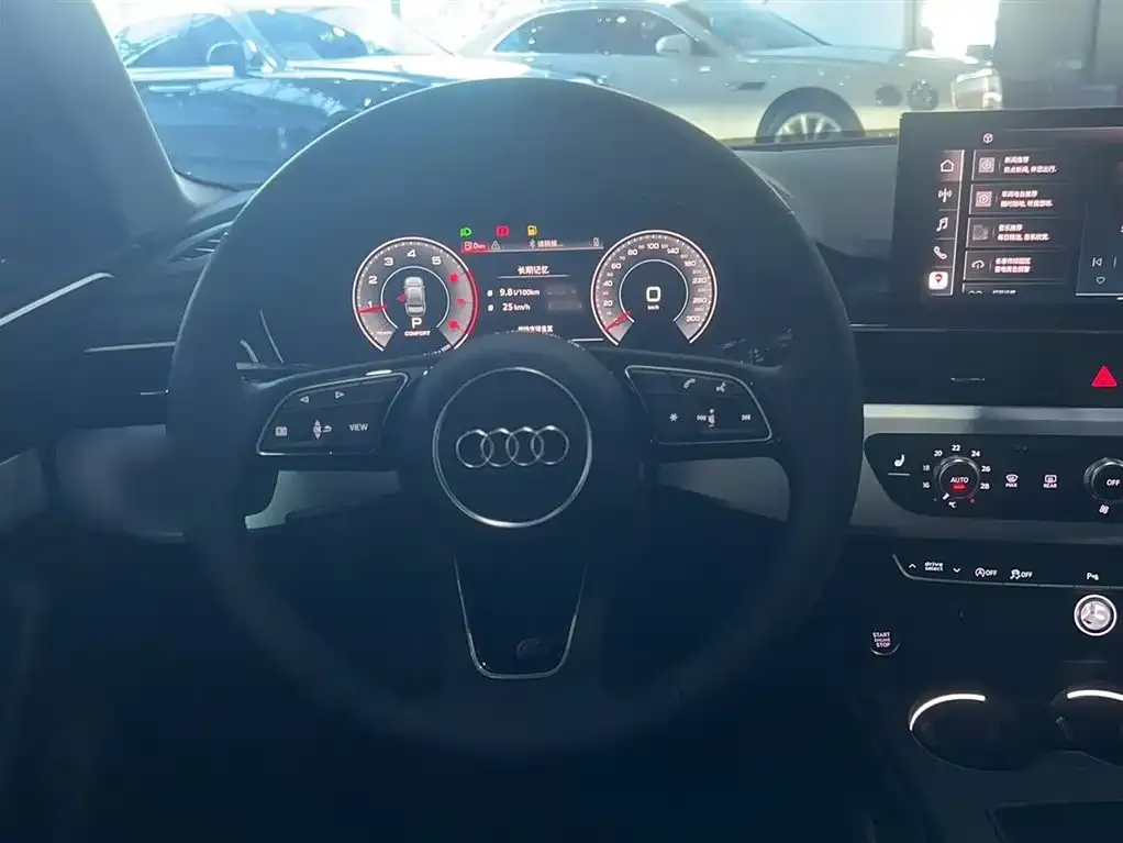 Audi A4L 2025 из CN, фото 5