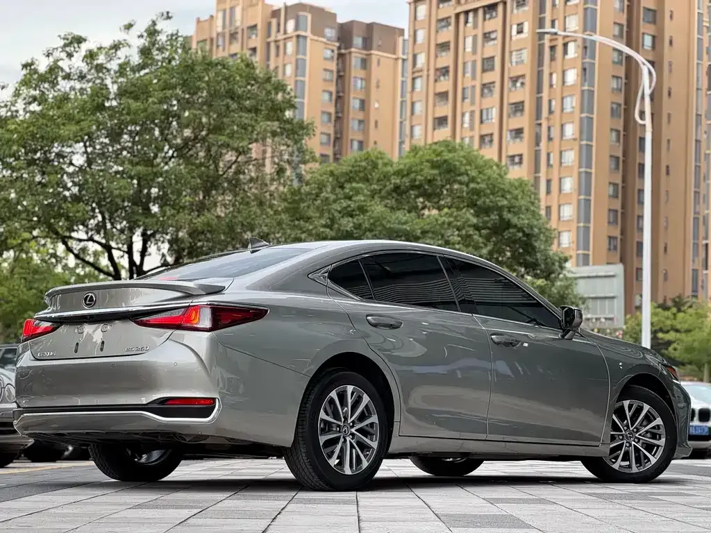 Lexus ES 2023 из CN, фото 6