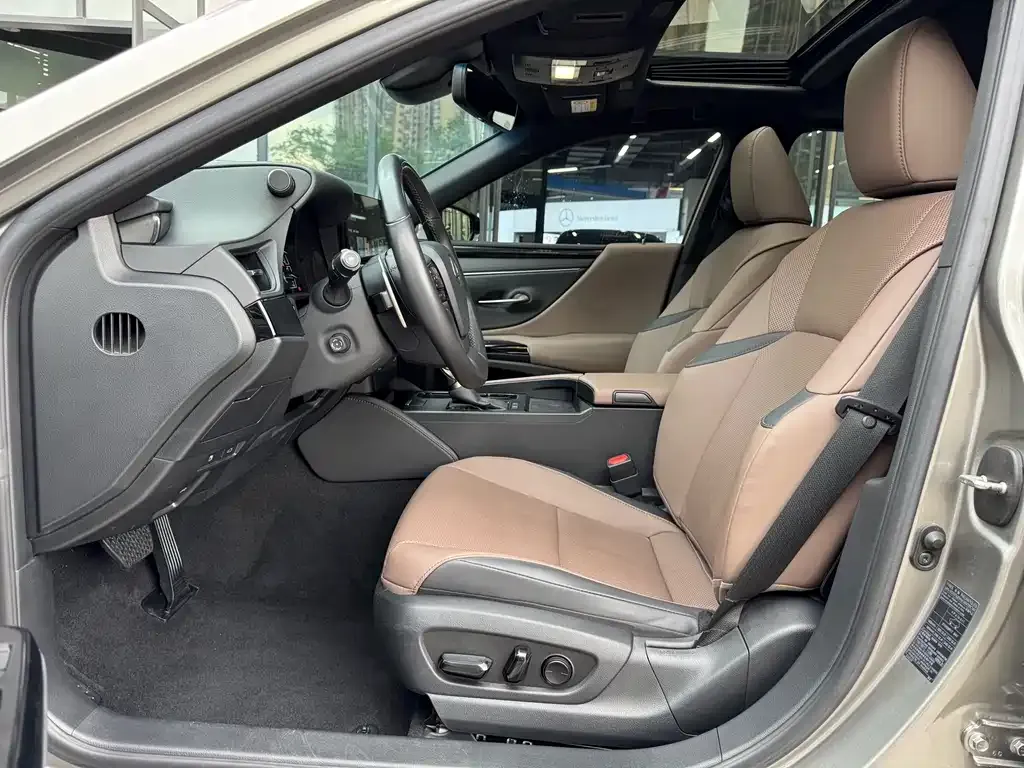 Lexus ES 2023 из CN, фото 7