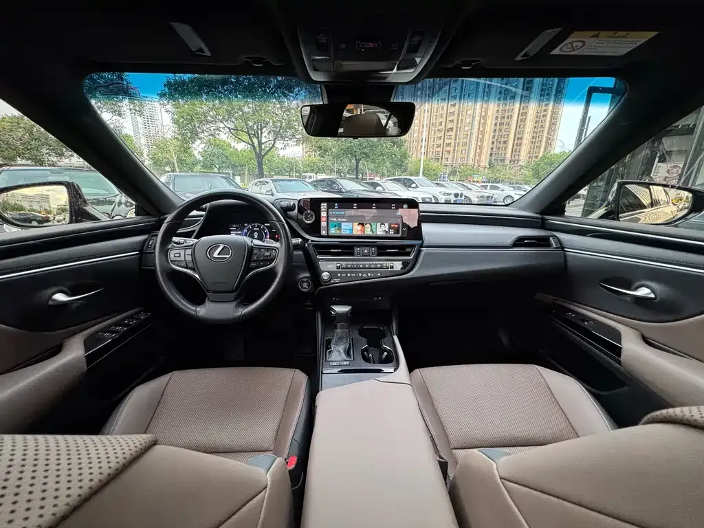 Lexus ES 2023 из CN, фото 8