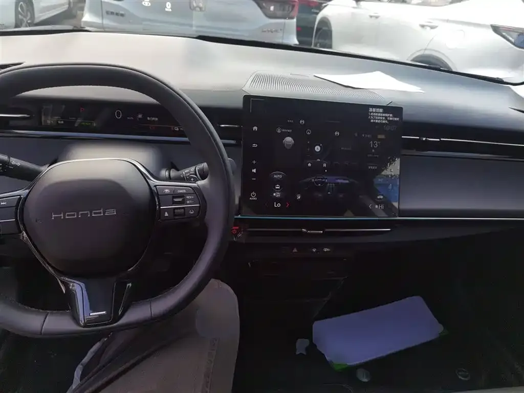 Honda e:NP2 2025 из CN, фото 10