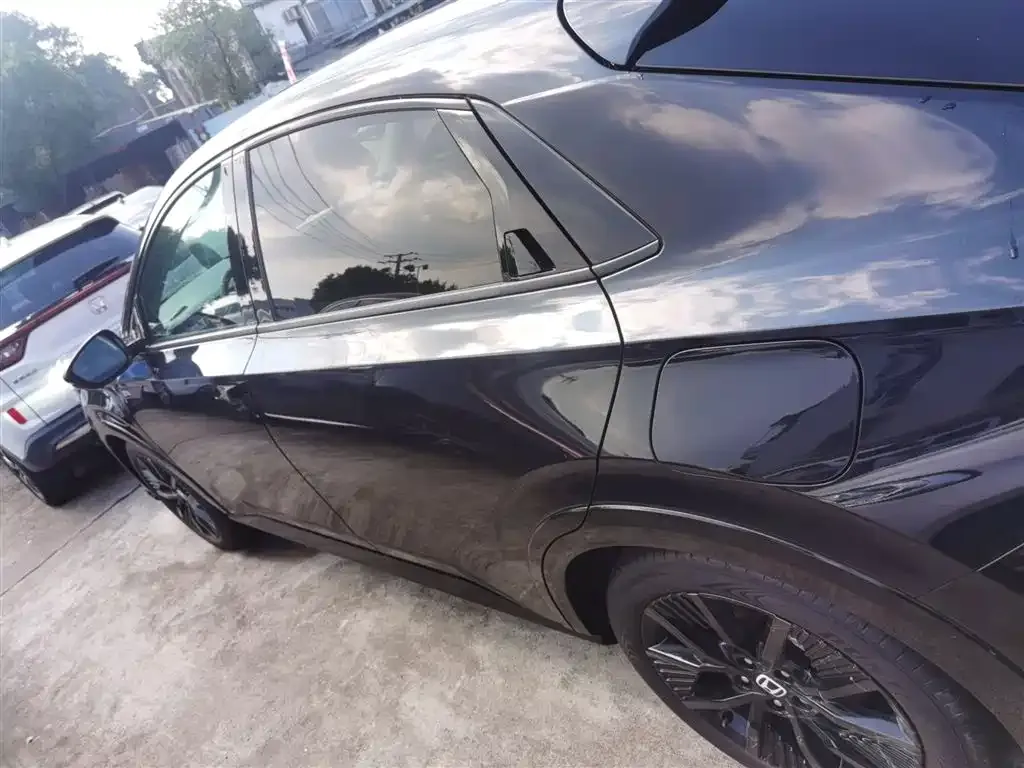 Honda e:NP2 2025 из CN, фото 5