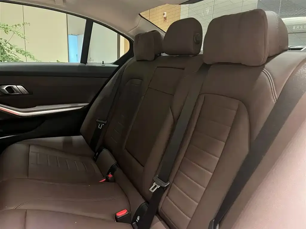 BMW 3 Series 2021 из CN, фото 5