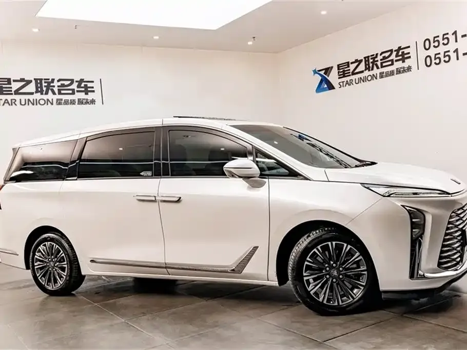 Buick GL8 2024 из CN, фото 6
