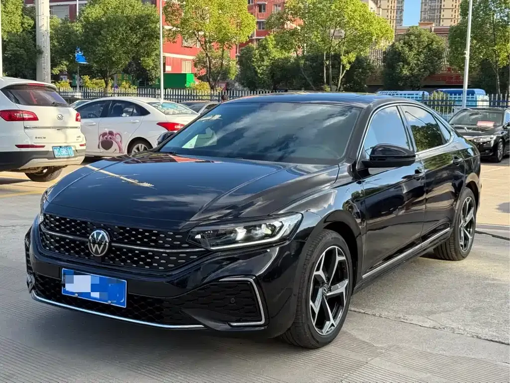 Volkswagen Passat 2024 из CN, фото 1