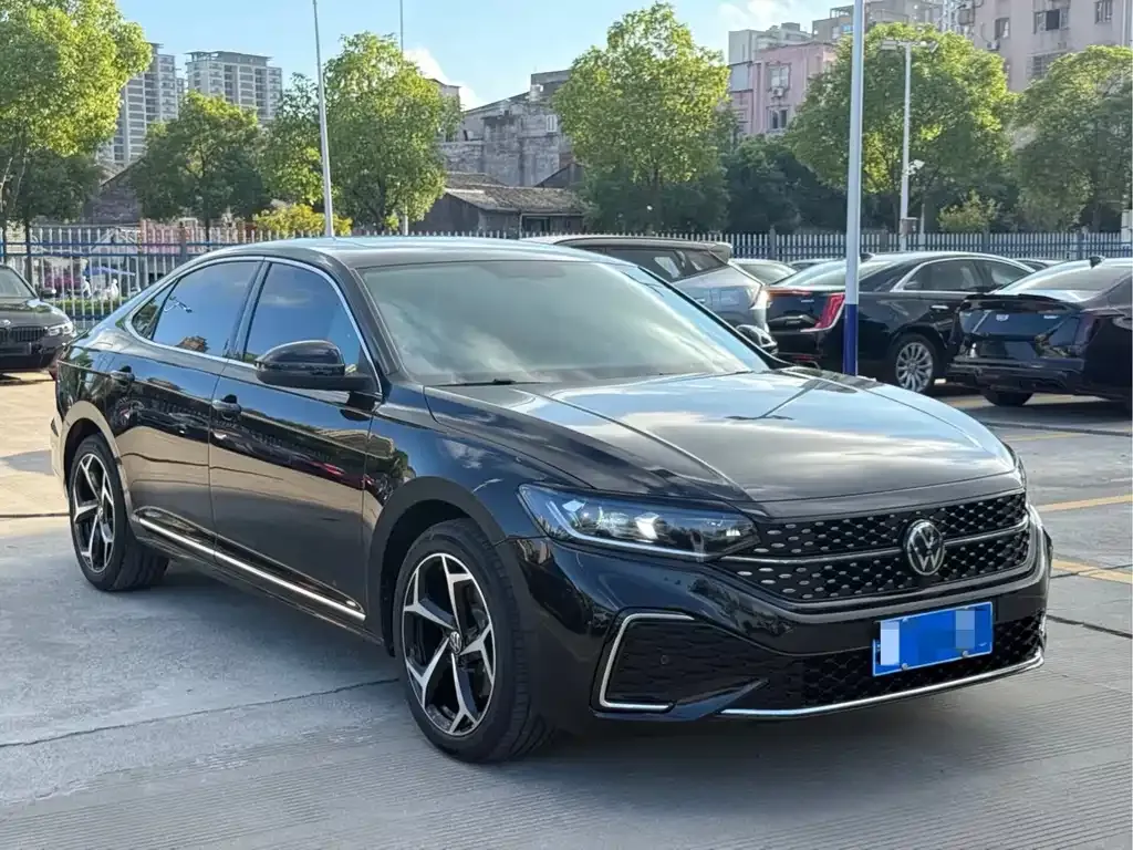 Volkswagen Passat 2024 из CN, фото 3