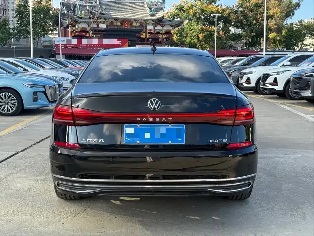 Volkswagen Passat 2024 из CN, фото 5