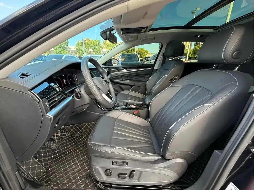 Volkswagen Passat 2024 из CN, фото 9