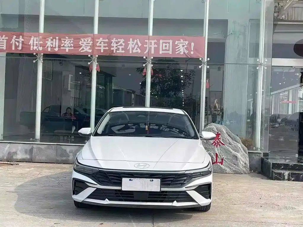 Hyundai Elantra 2024 из CN, фото 2