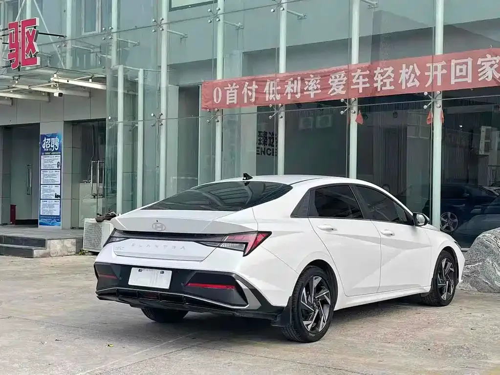Hyundai Elantra 2024 из CN, фото 9