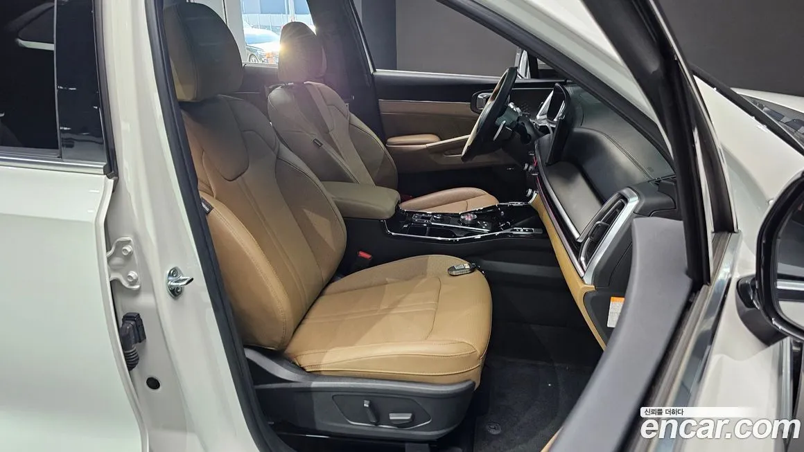 Kia Sorento — фото 10