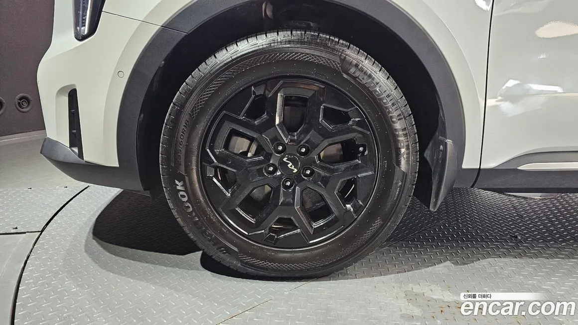 Kia Sorento — фото 5